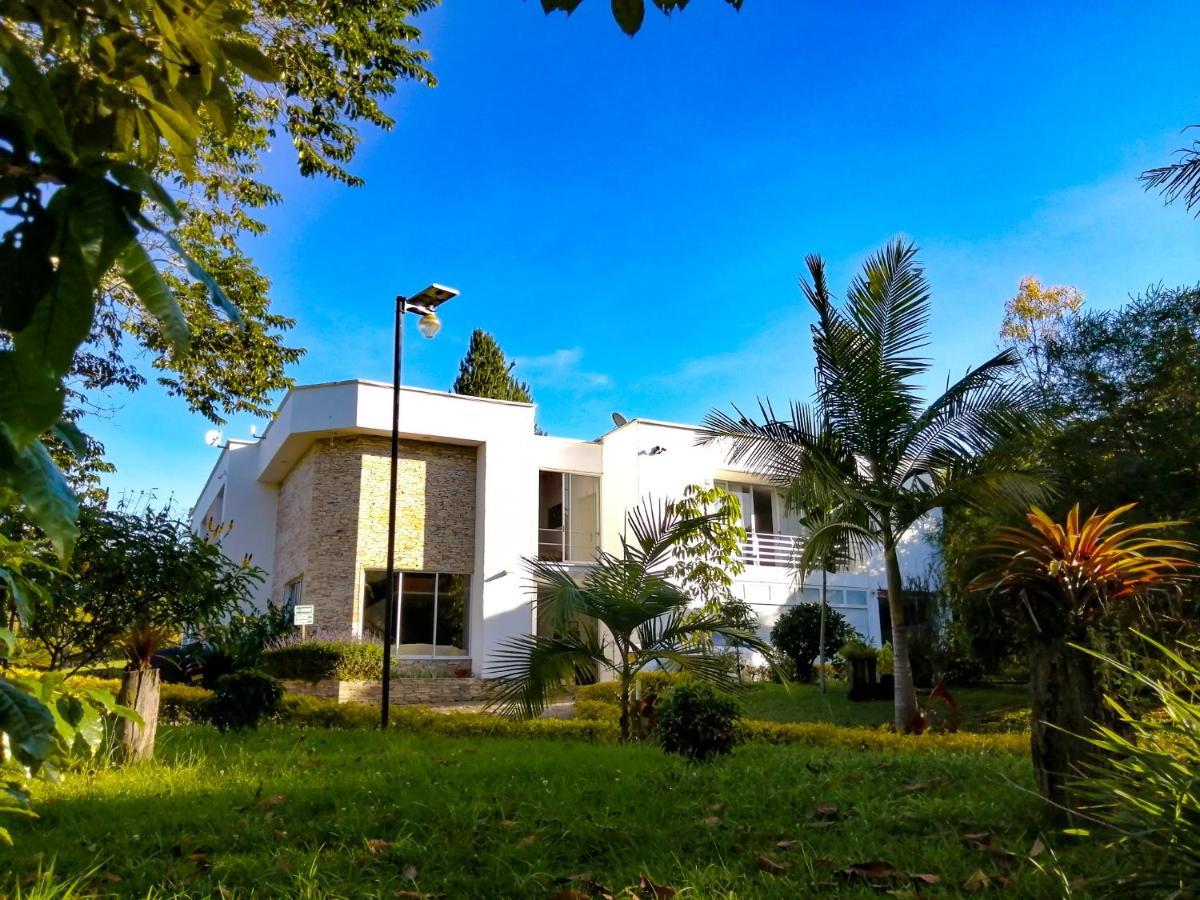 Hotel Hevilat Paraiso De Oriente Рионегро Экстерьер фото